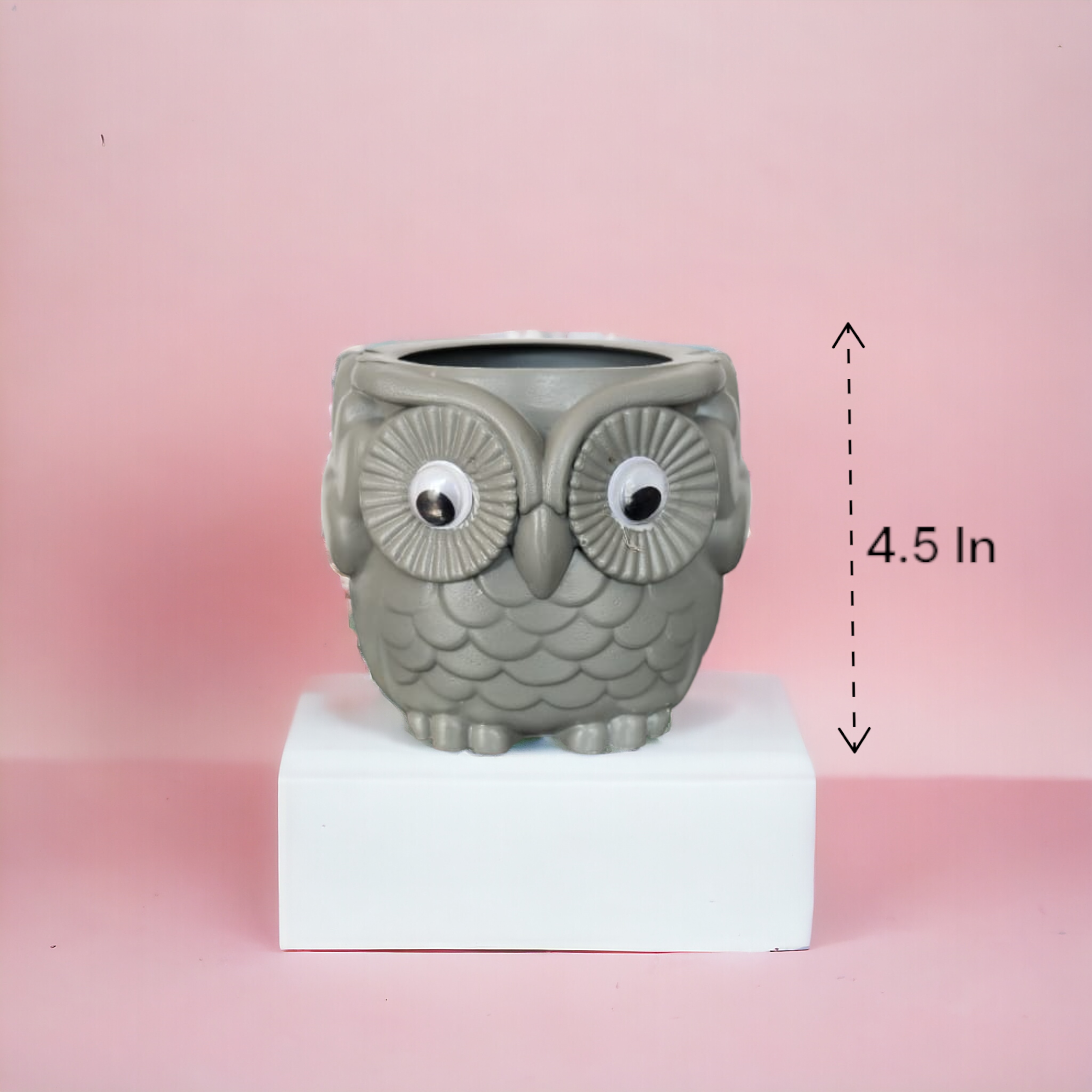 Owl shape plastic planter set of 2